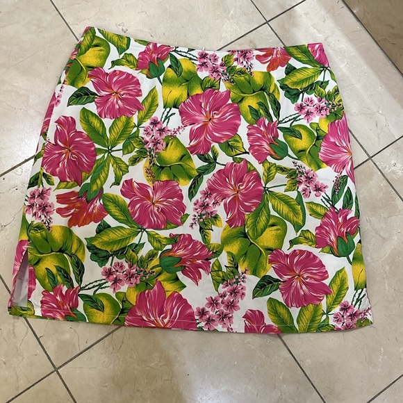 Pappagallo Athletic Golf Floral Skorts - Picture 4 of 10
